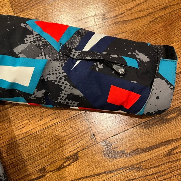 Ski Jacket Fits Age 6-8 - Picture 4 of 5